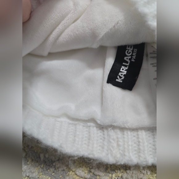 KARL LAGERFELD PARIS Studded Star Detail Beanie Ivory White With Plush Pom Pom